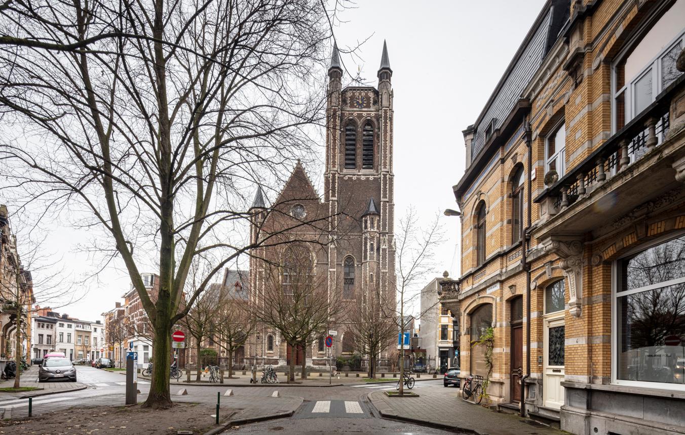 Sitefoto OO4111 Sint-Hubertuskerk Berchem - Nieuw Vlaams Architectuurinstituut